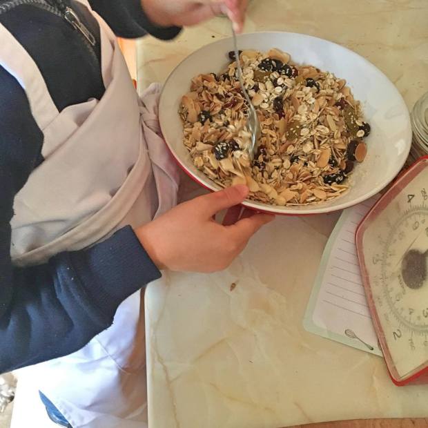 19578960_10155618874664674_2049899945_o